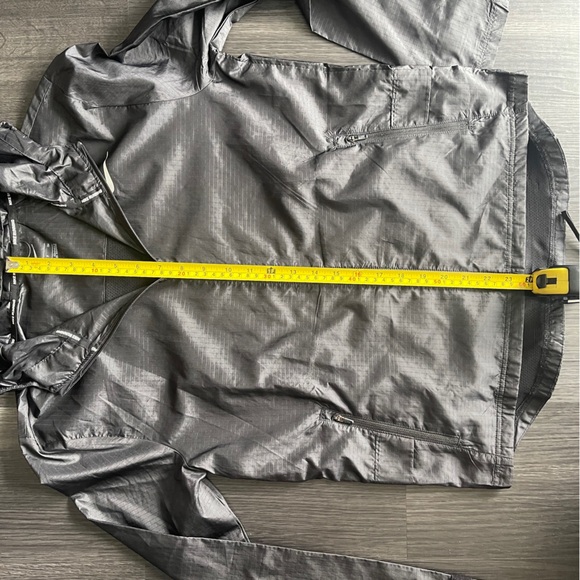 Nike Running Jacket - Picture 3 of 9